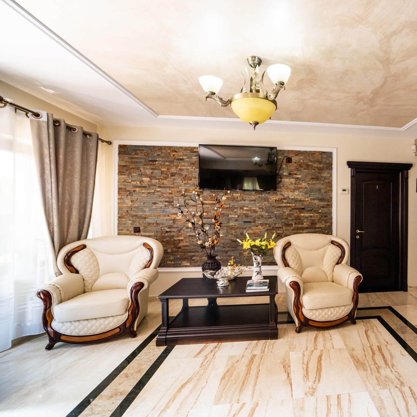 Pensiunea Codrii Mamului